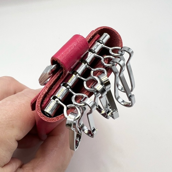Hot Pink Key Holder - Picture 6 of 8